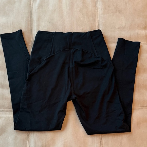 Victoria's Secret Classic Black Leggings - Picture 5 of 5